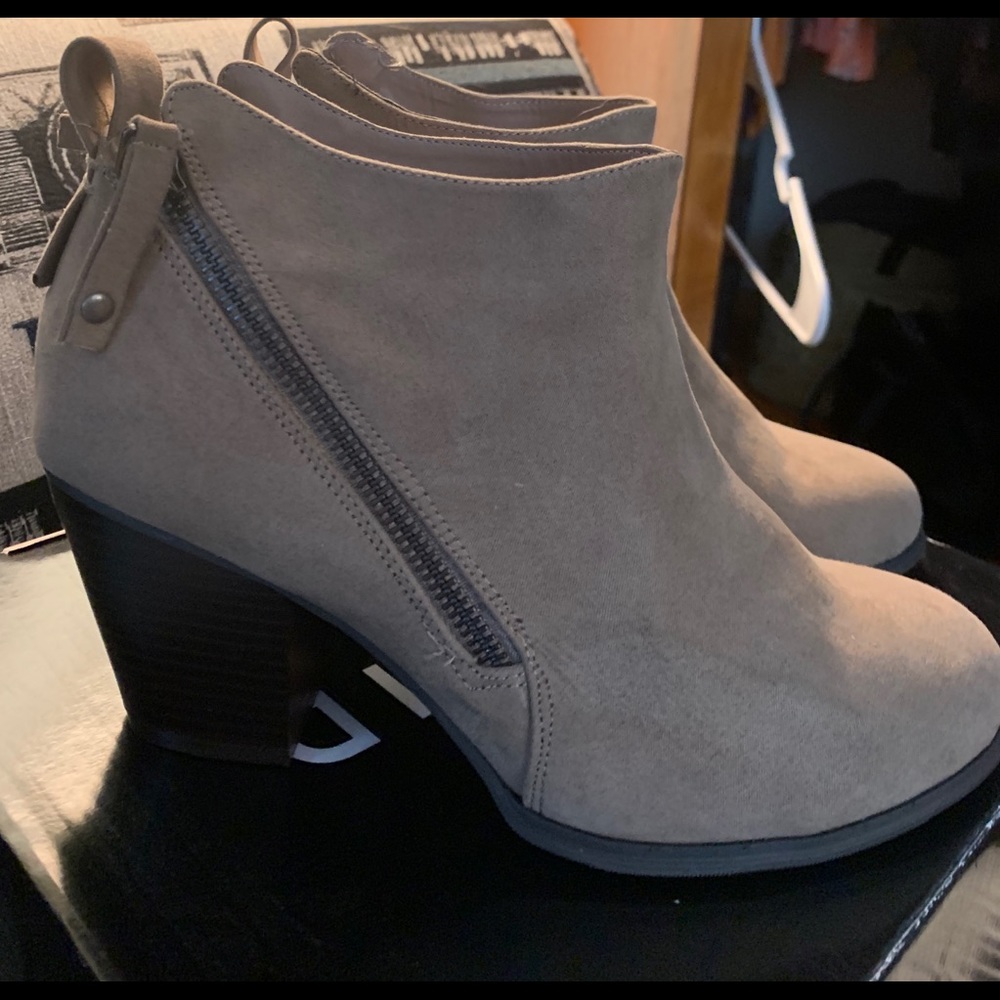 Bootie - Picture 3 of 6